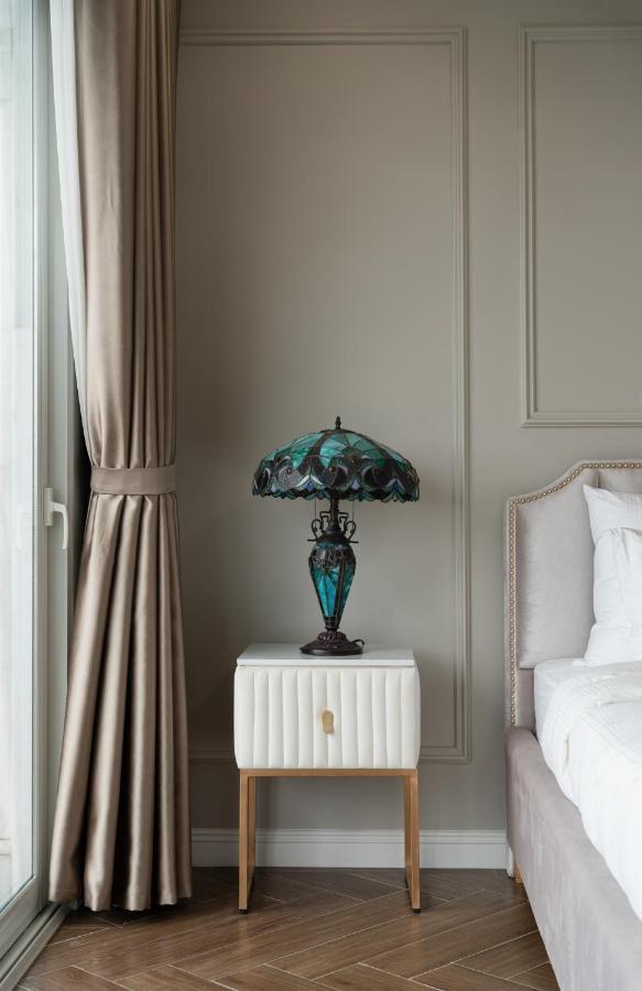 Luxe Paradise Suites Xuan Dieu Hanoi Exterior photo